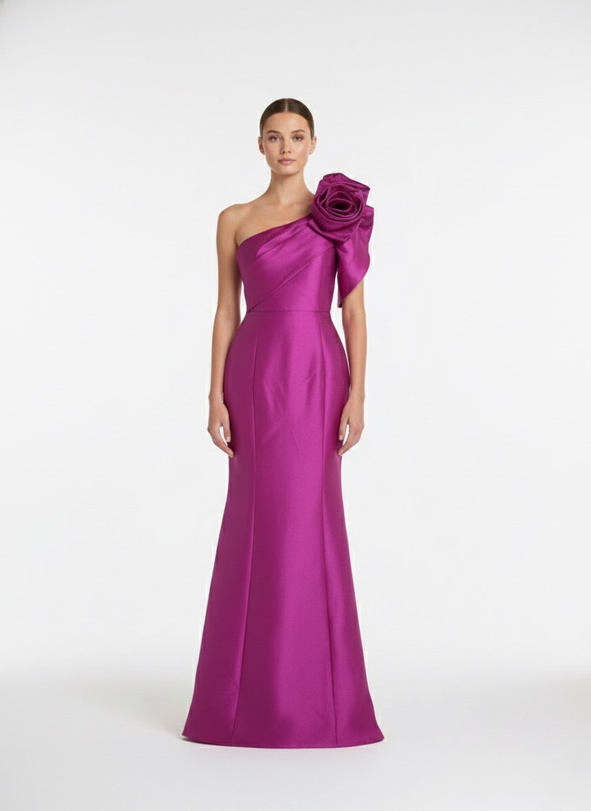Vestido flor en hombro bugambilia
