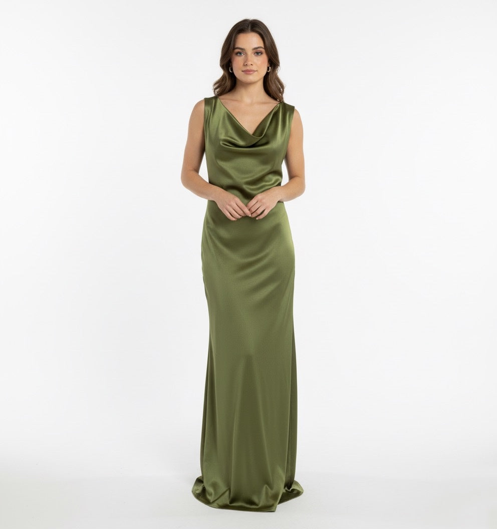 Vestido espalda cruz satén verde olivo