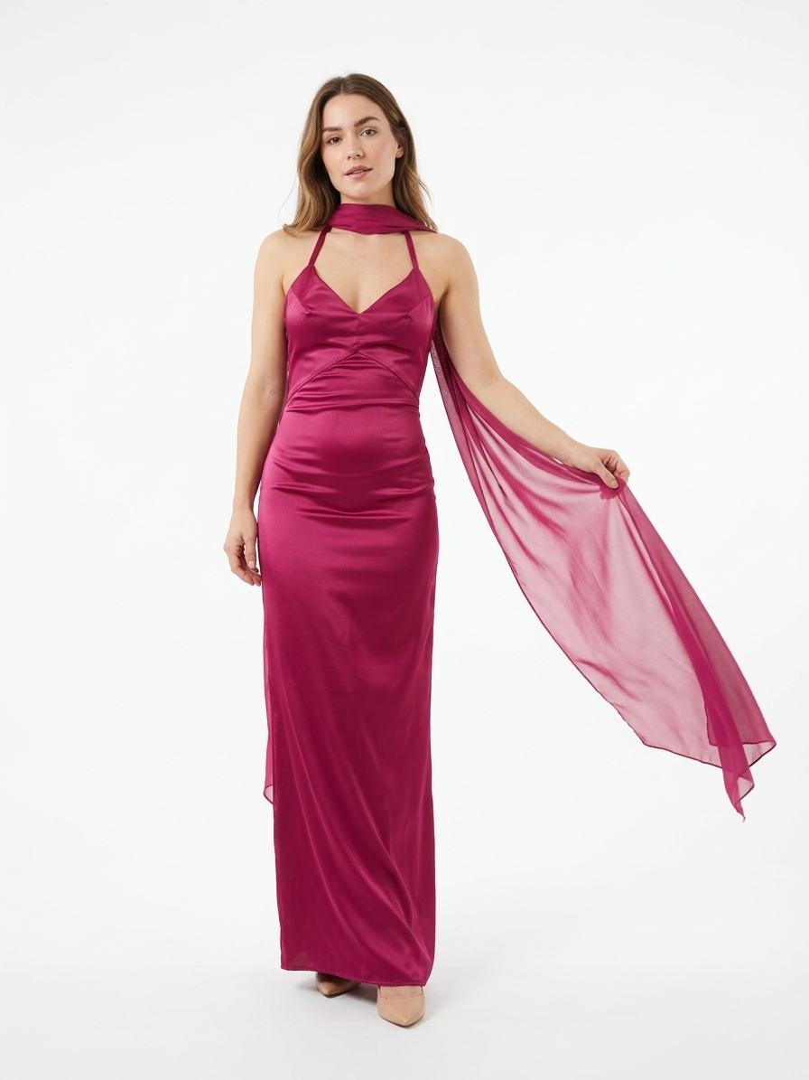 Vestido con capa en cuello rosa