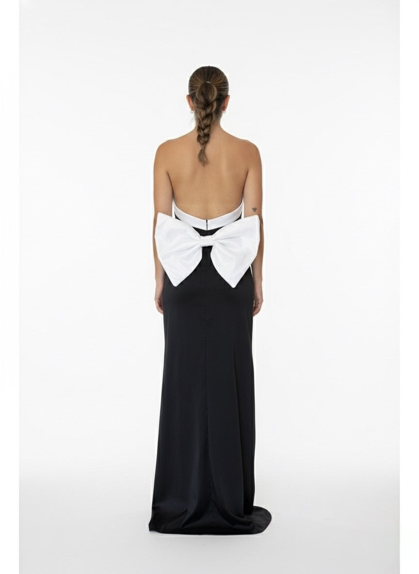PRE-OPRDER Vestido negro moño ivory.