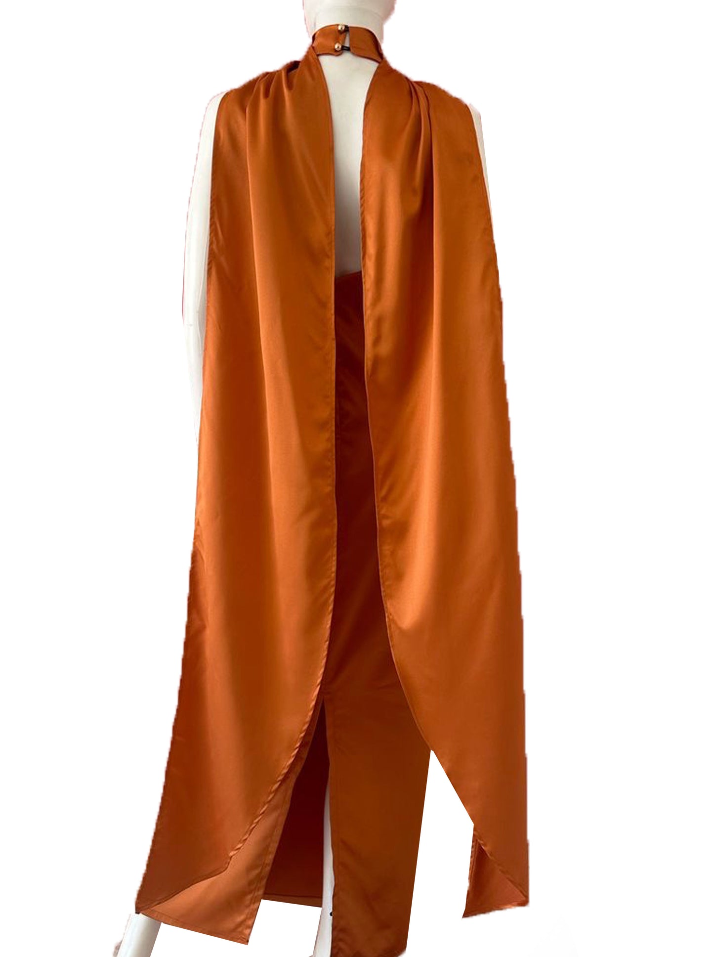Vestido halter satén capa chedrón