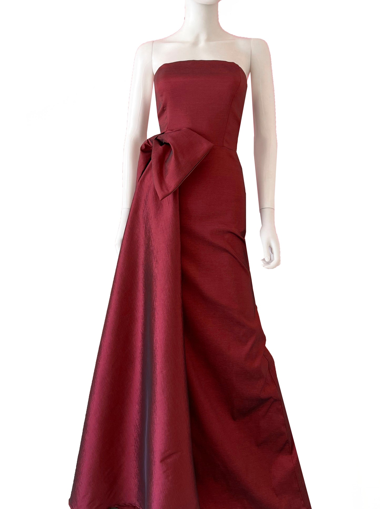 Vestido cauda lateral con moño vino