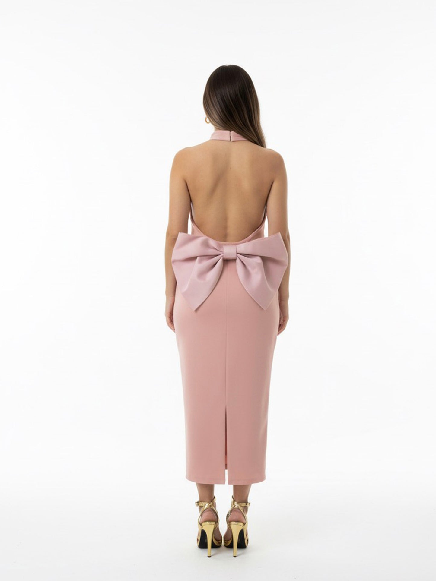 Vestido midi halter moño en espalda rosa palo