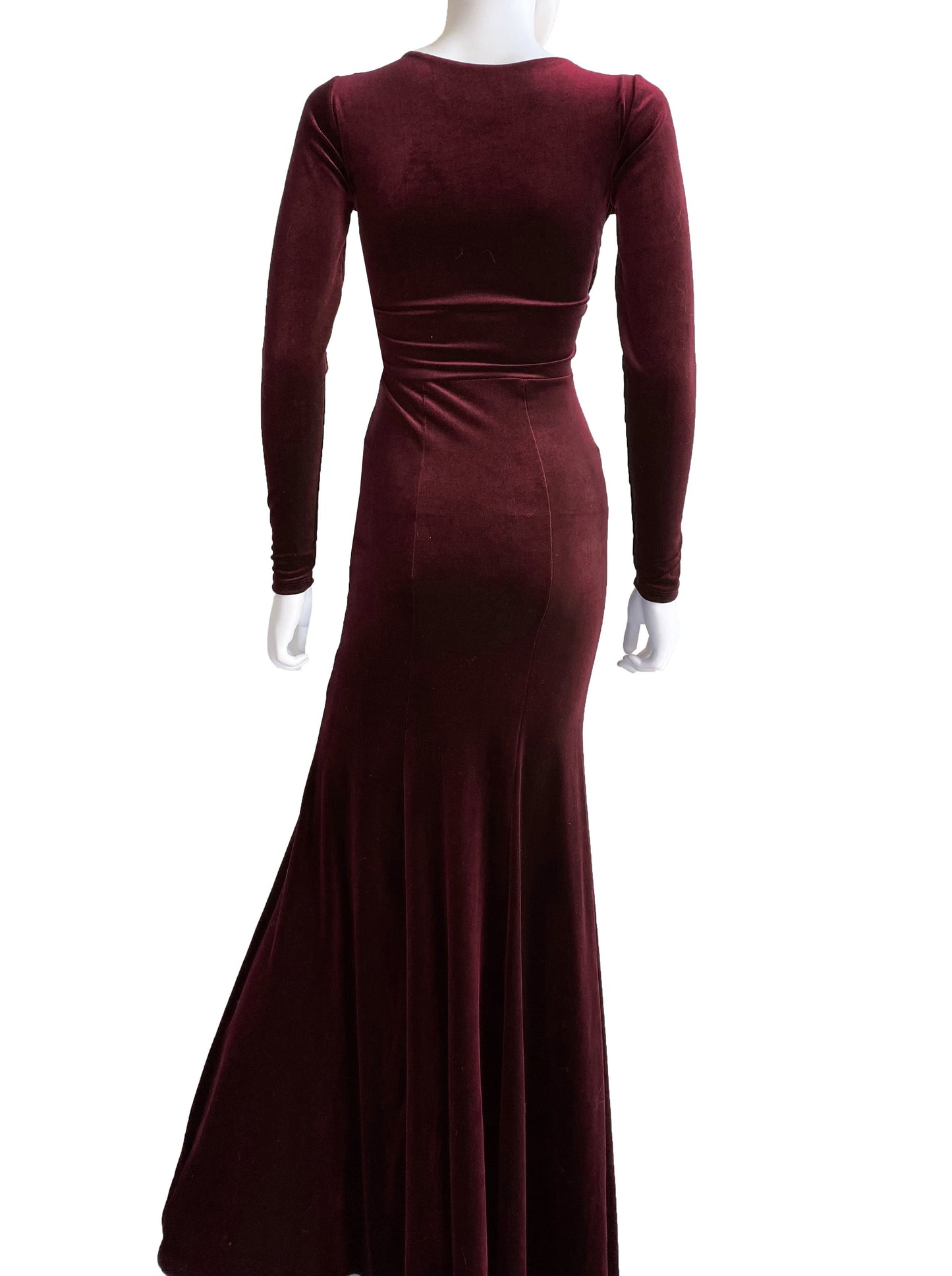 Vestido cruce en pecho velvet tinto.