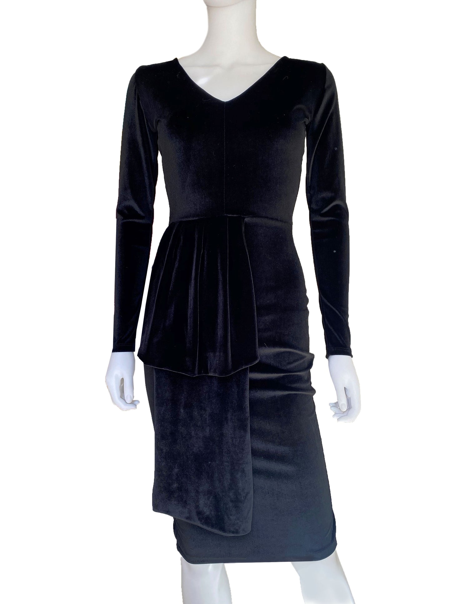 Vestido moño midi velvet negro.