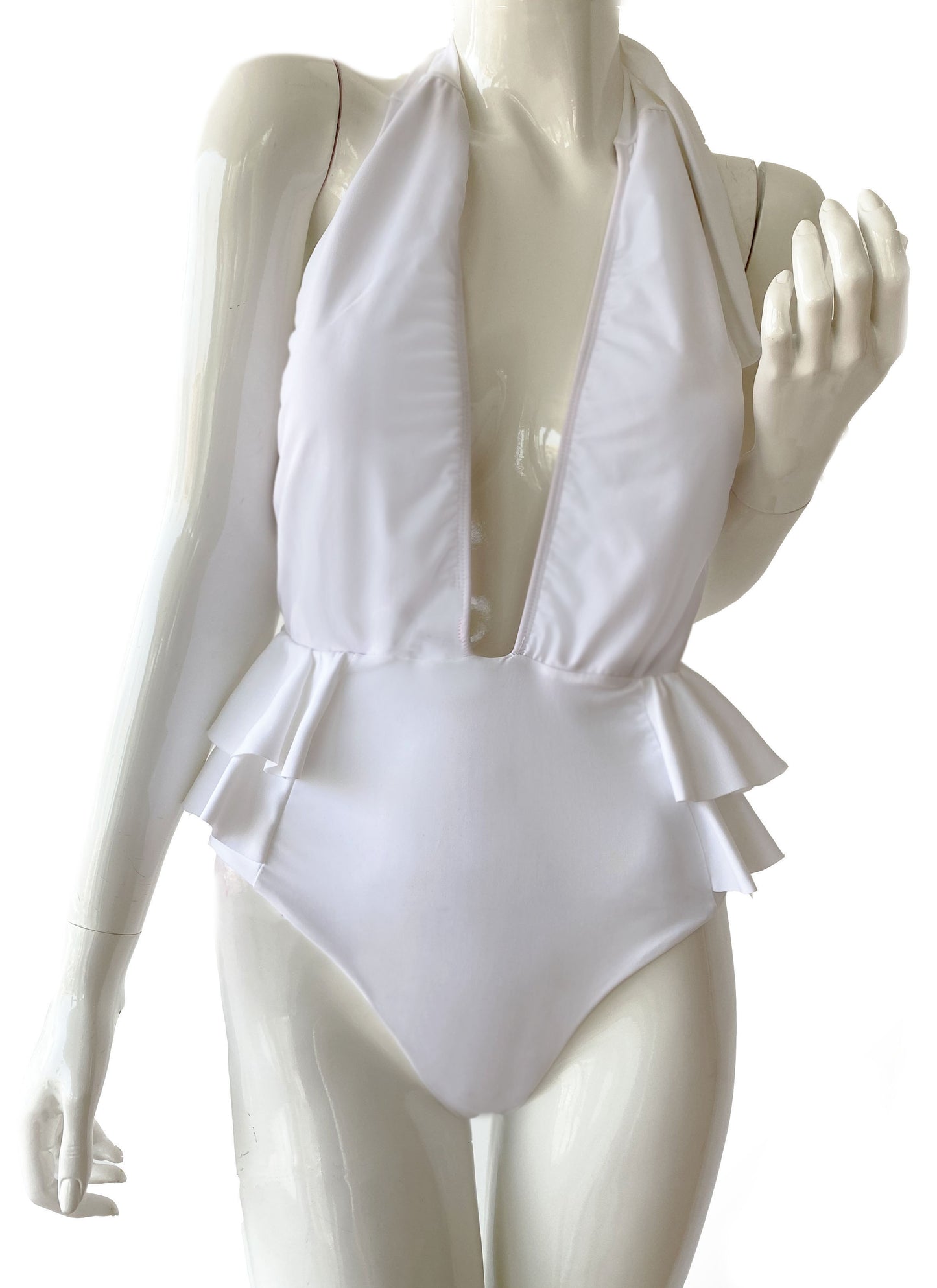 Monokini halter olanes blanco.