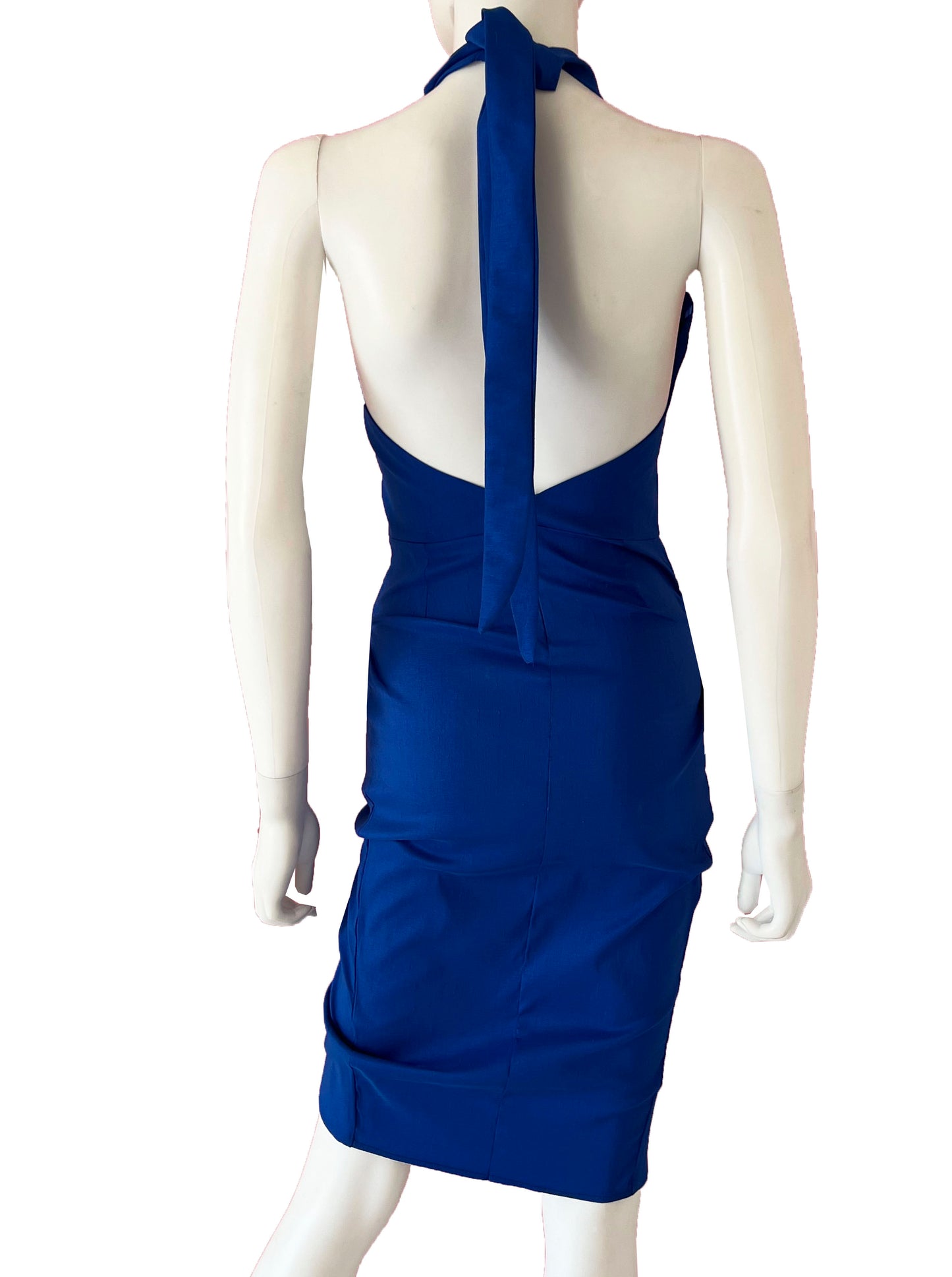 Vestido halter tulipán midi azul rey.