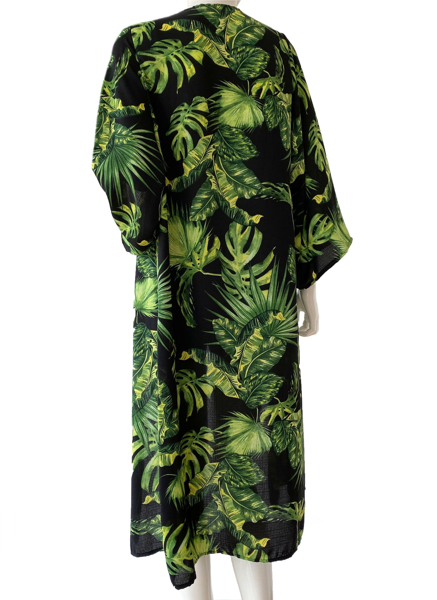 Kimono largo estampado negro.