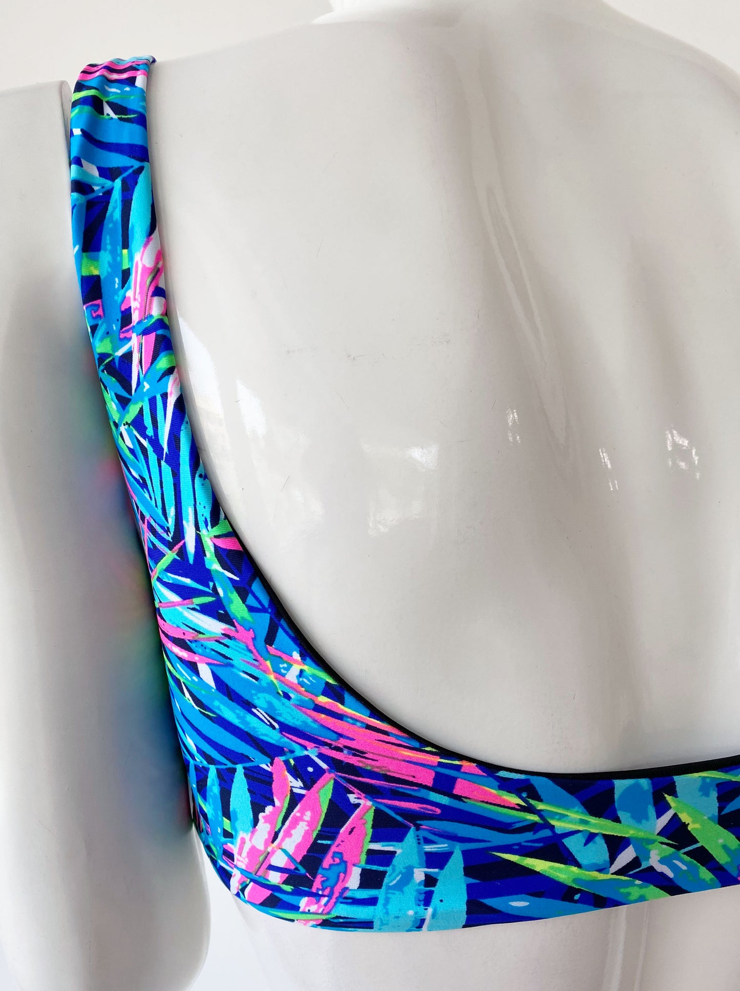 Top tirante tropical/azul.