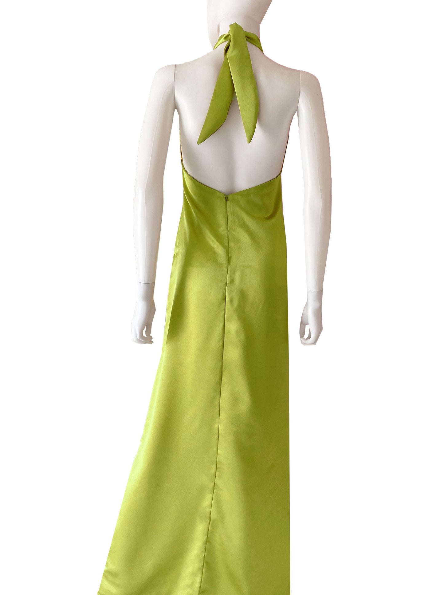 Vestido halter satén verde limón.