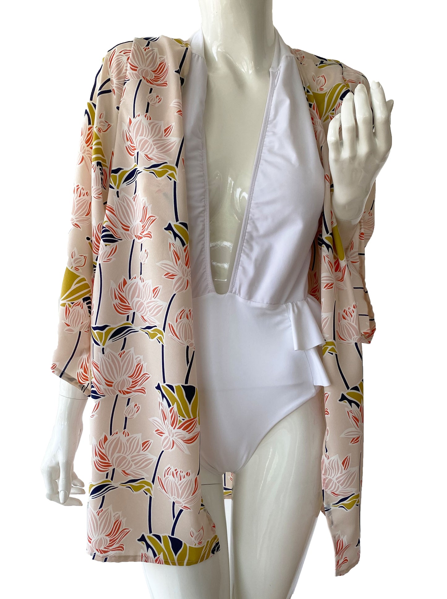 Kimono floral rosa.