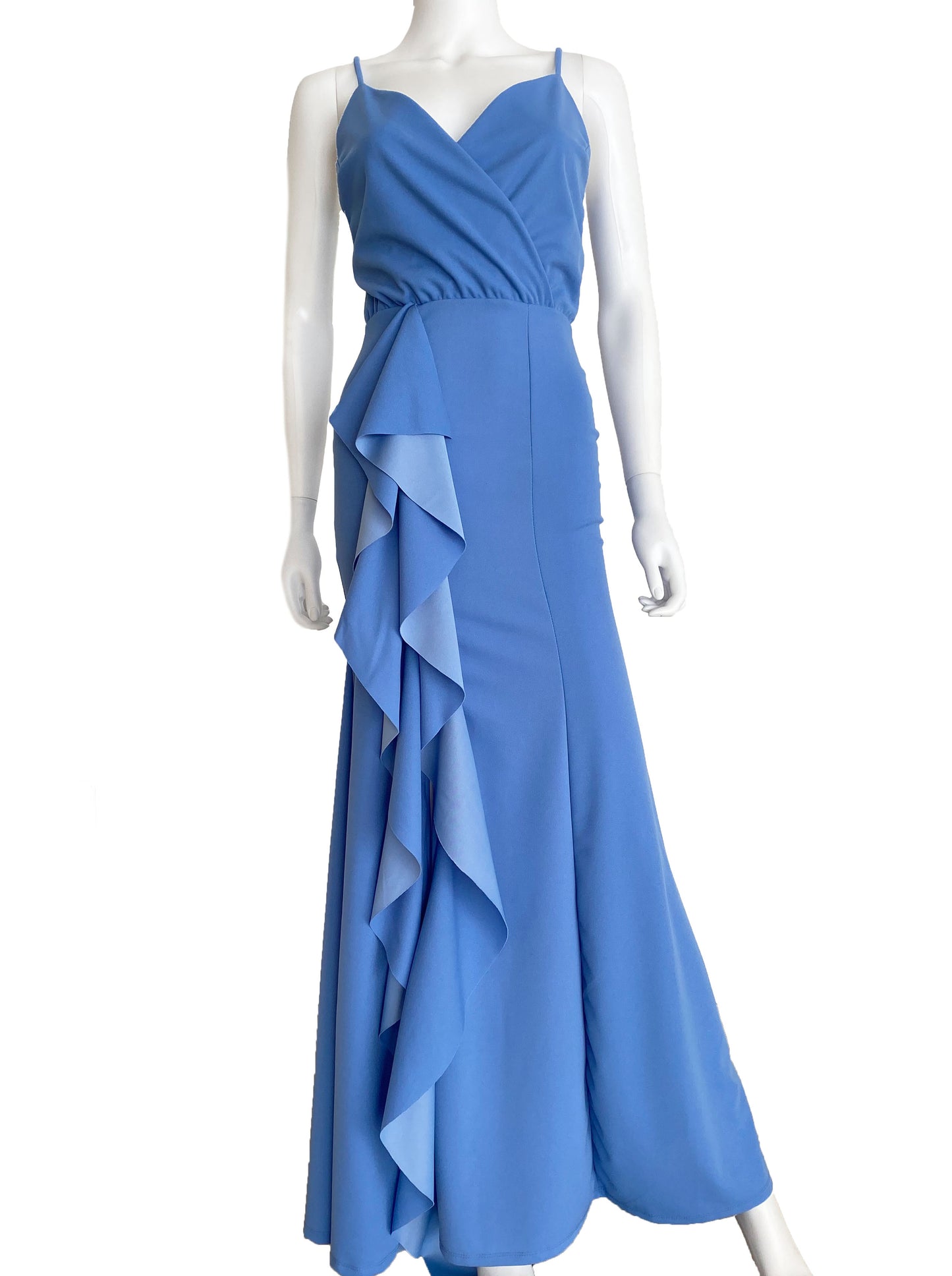 Vestido tirante volantes azul.