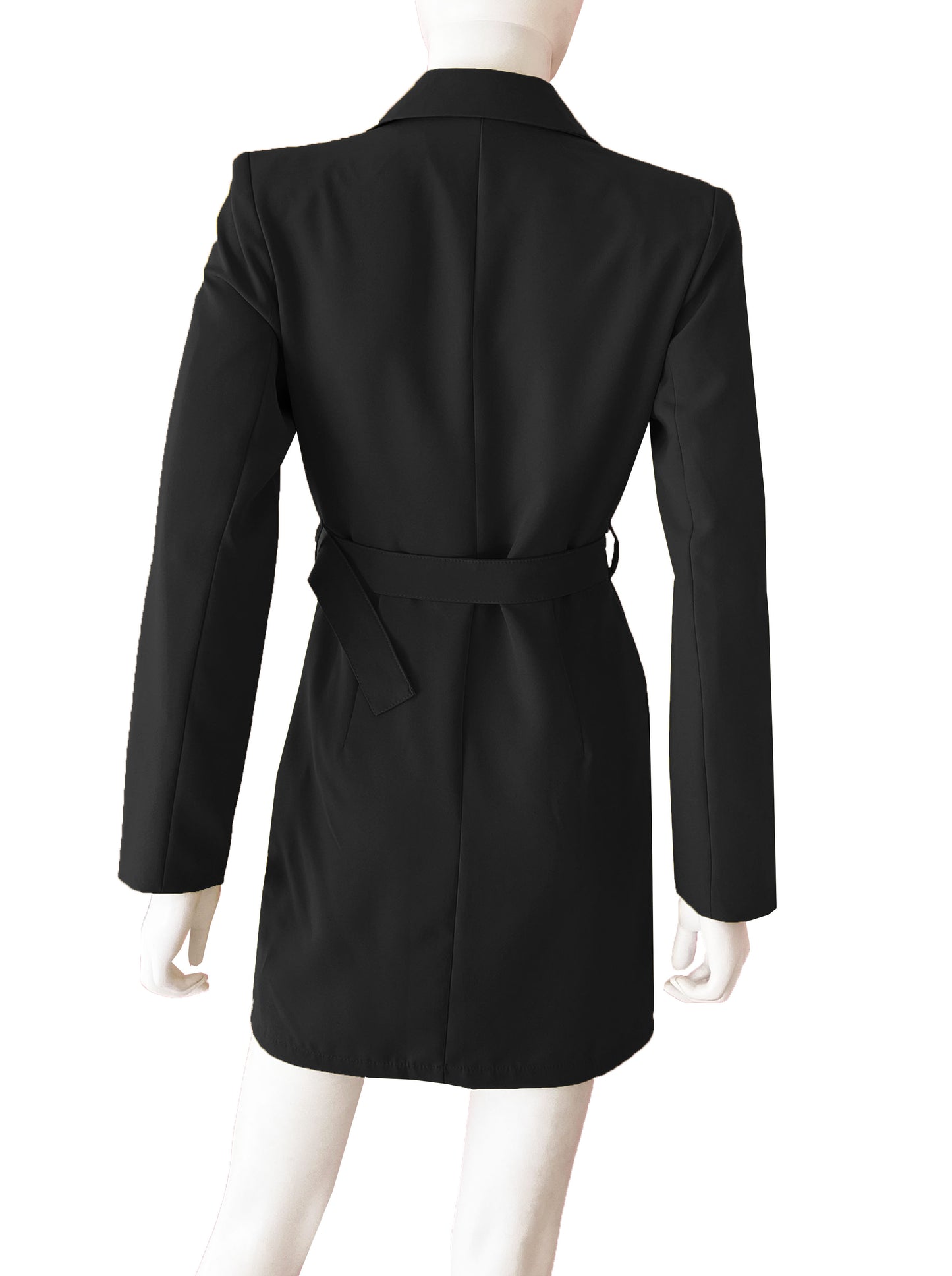 Vestido tipo blazer negro.