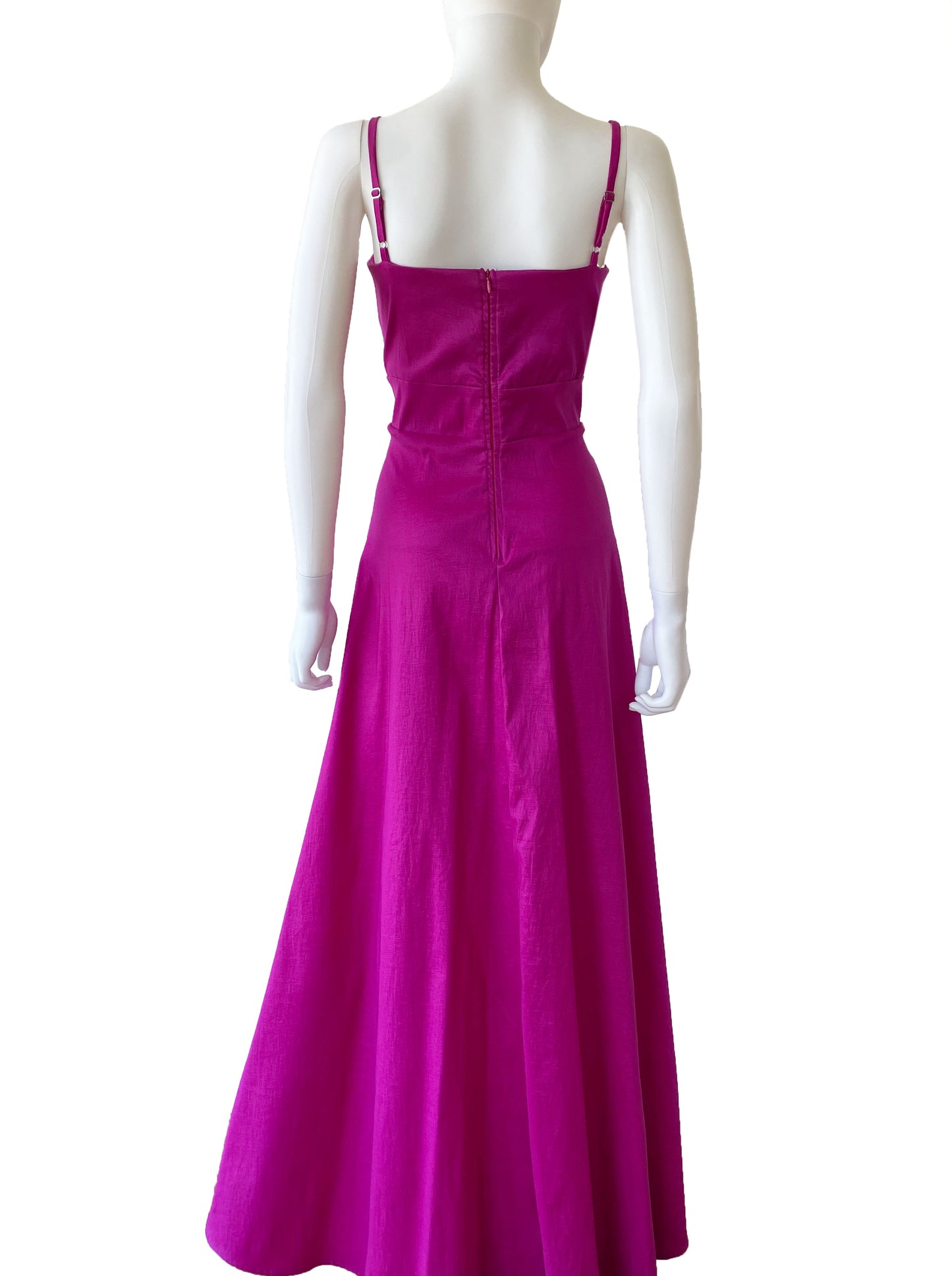 Vestido escote encaje .