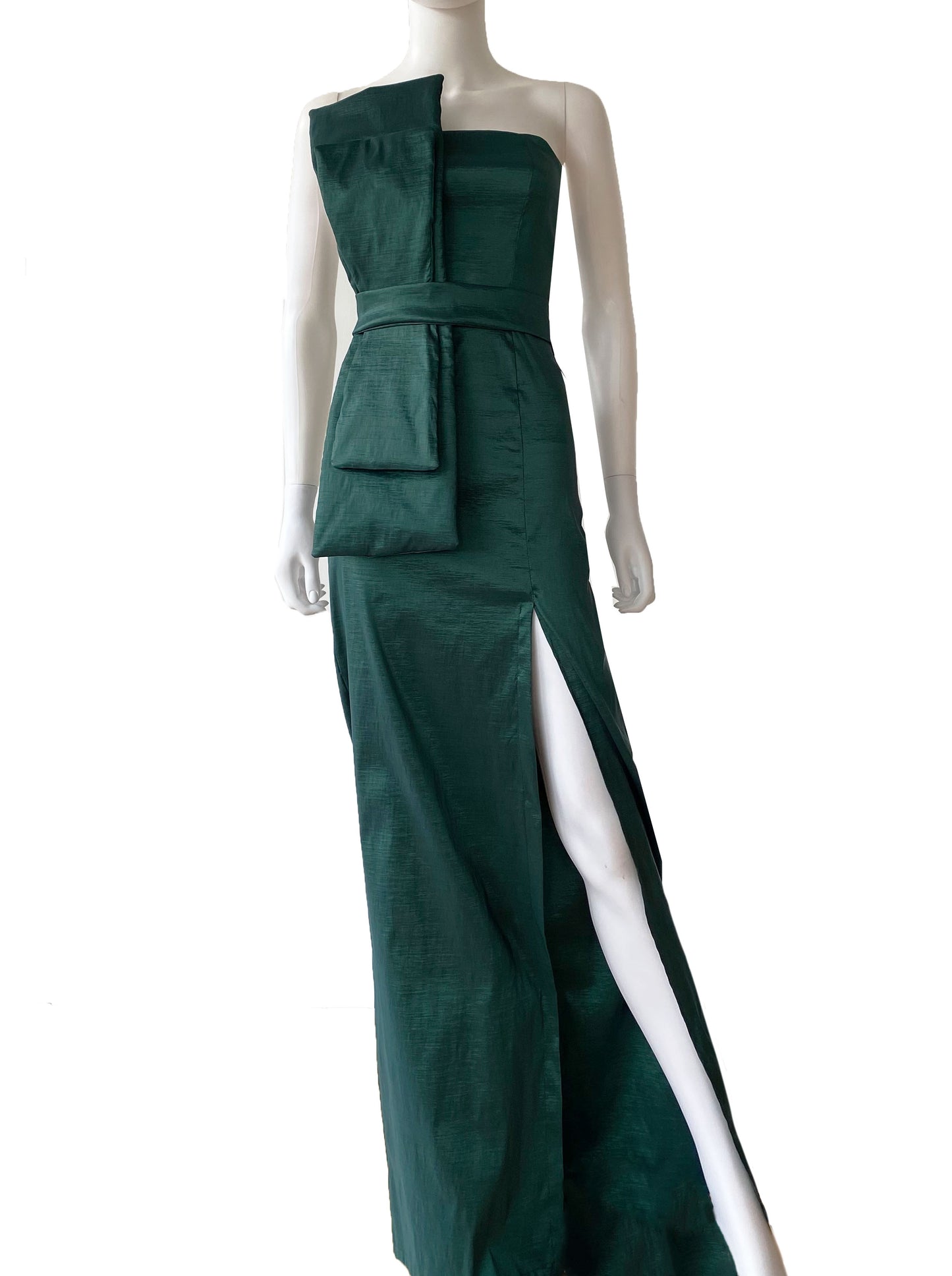 Vestido moño oversize verde.