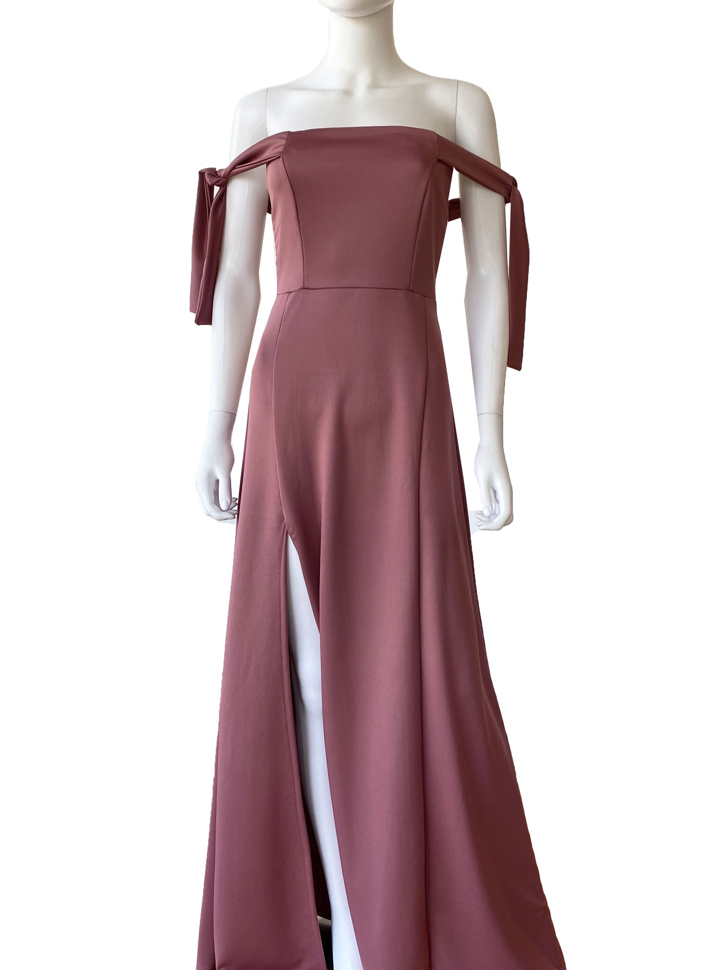 Vestido nudos rosa palo.