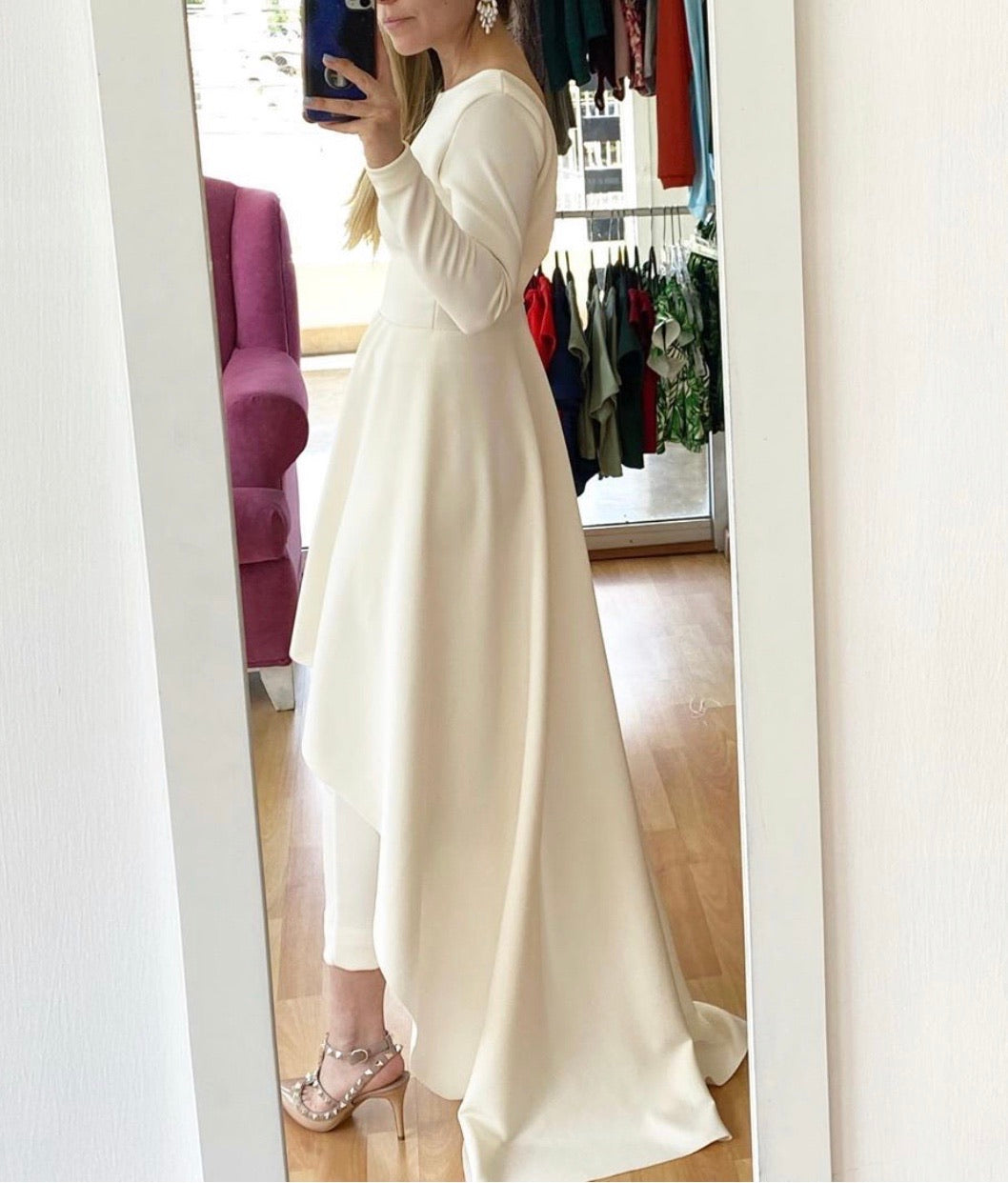 Vestido con pantalón manga larga ivory.