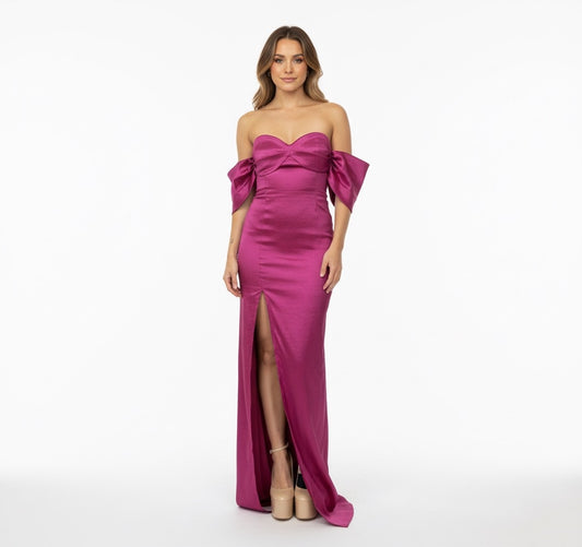 Vestido moño en brazos magenta.