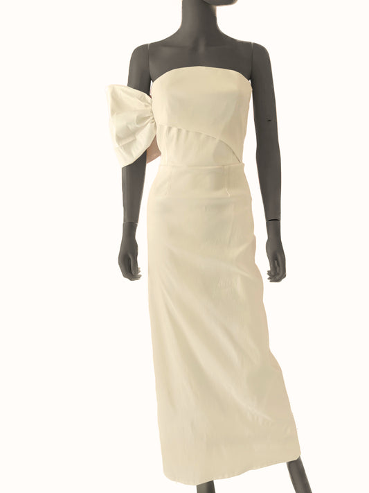 Vestido moño en brazo falda recta ivory