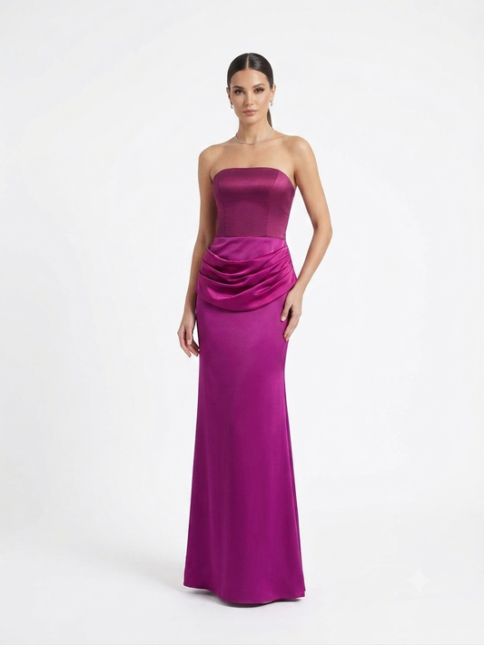 Vestido strapless con detalle en cadera buga