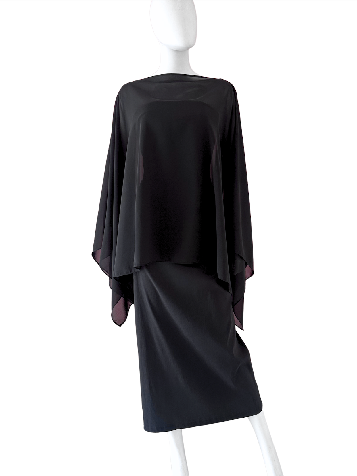 Vestido con capa shiffon negro