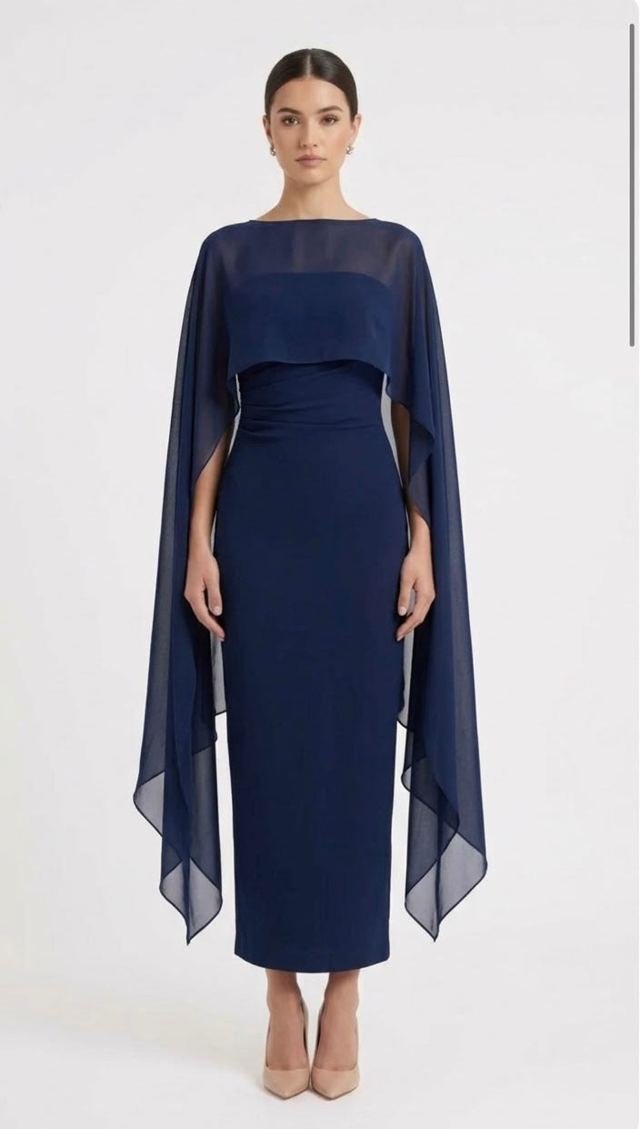 Vestido midi capa azul marino