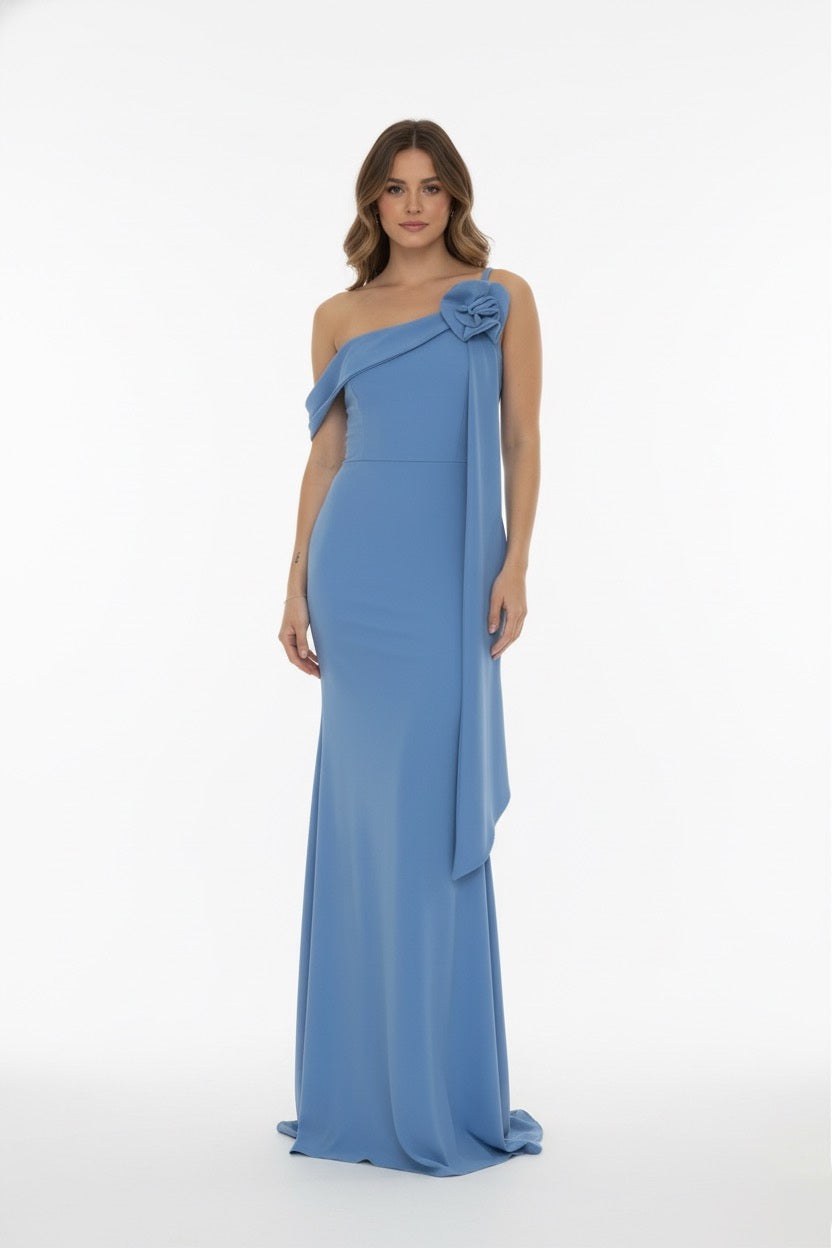 Vestido un tirante y flor azul pastel