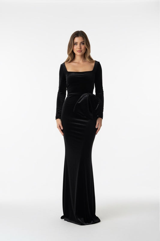 Vestido velvet moño escote cuadro.