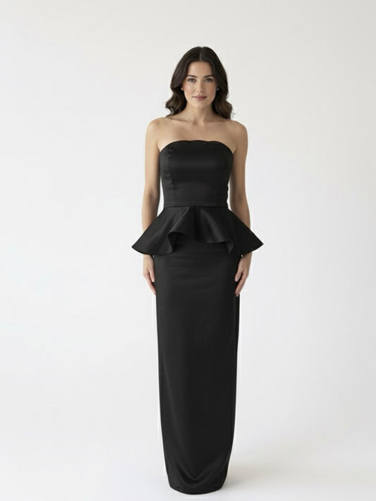 Vestido peplum strapless negro