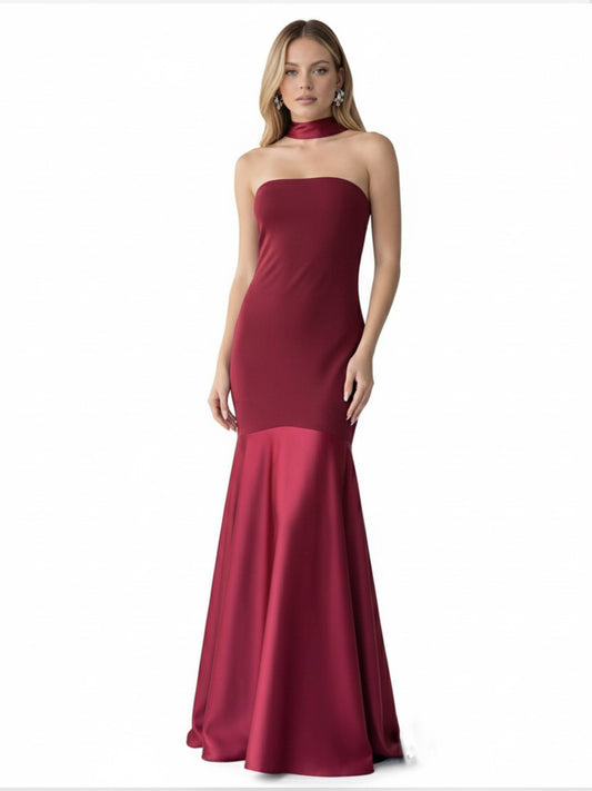 Vestido strapless sirena dos telas rojo quemado