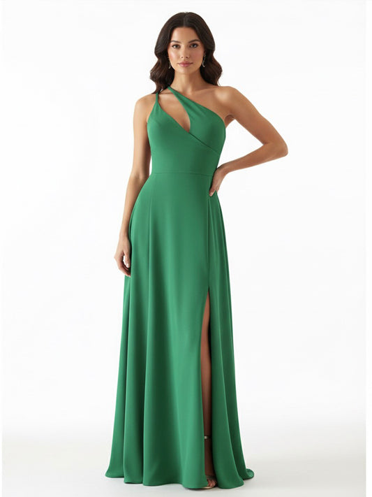 Vestido dos straps de lado verde.