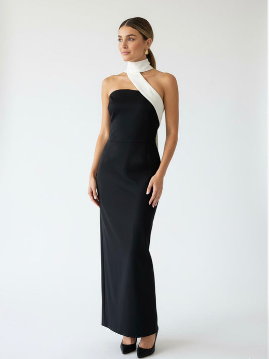 Vestido banda en cuello negro ivory