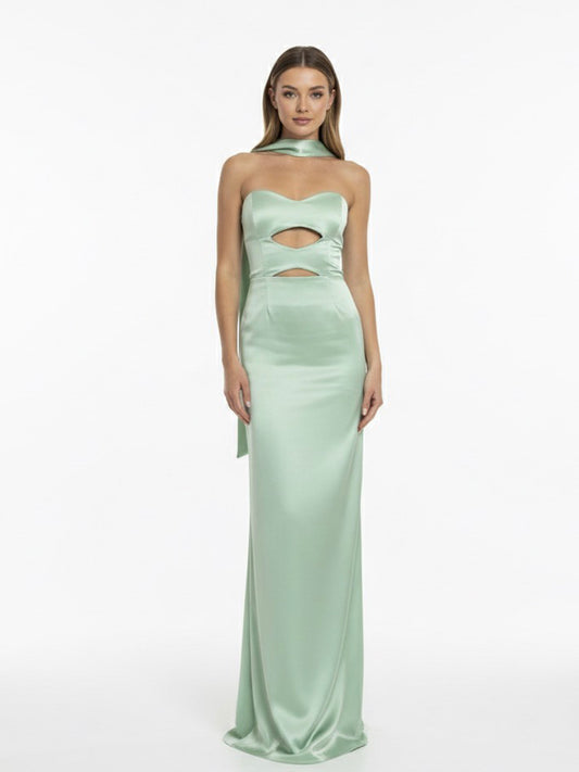 Vestido coutout cinta en cuello verde.