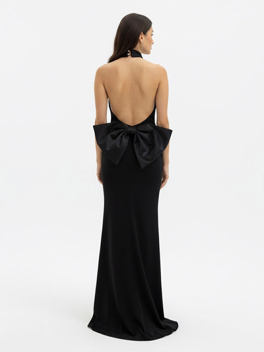 Vestido halter  moño espalda negro