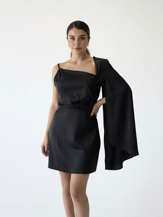 Vestido mini un tirante y manga colgante negro