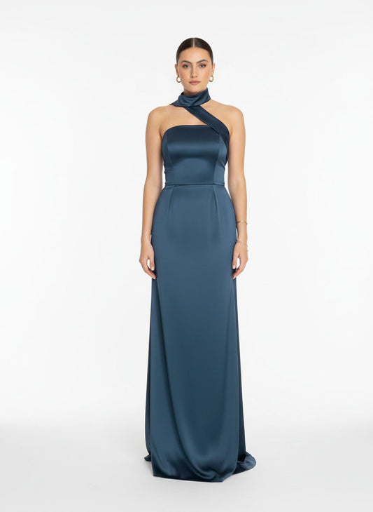Vestido banda en cuello azul petróleo