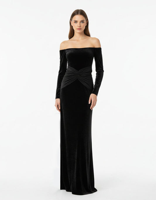 Vestido velvet  sin hombros detalle en cintura.