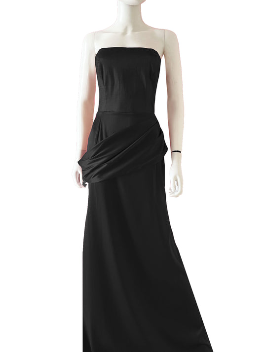Vestido strapless con detalle en cadera negro