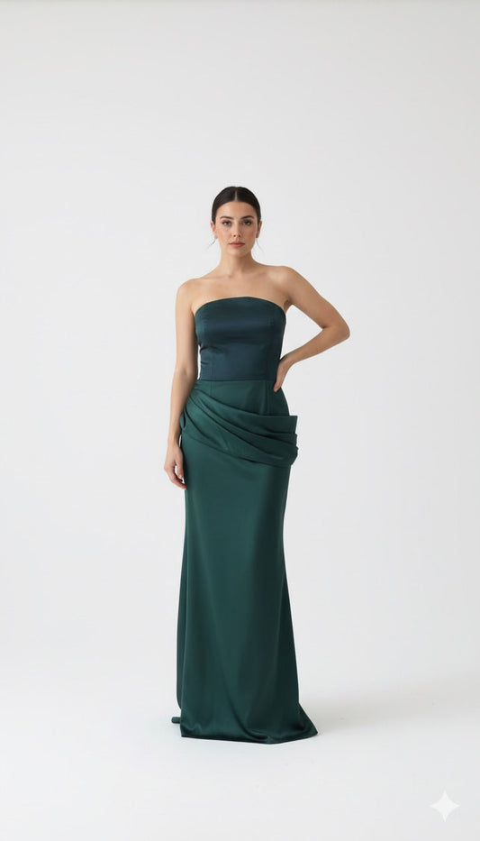 Vestido strapless con detalle en cadera verde botella