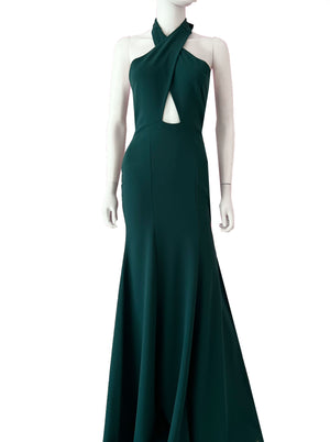 Vestido halter escote triangulo verde.