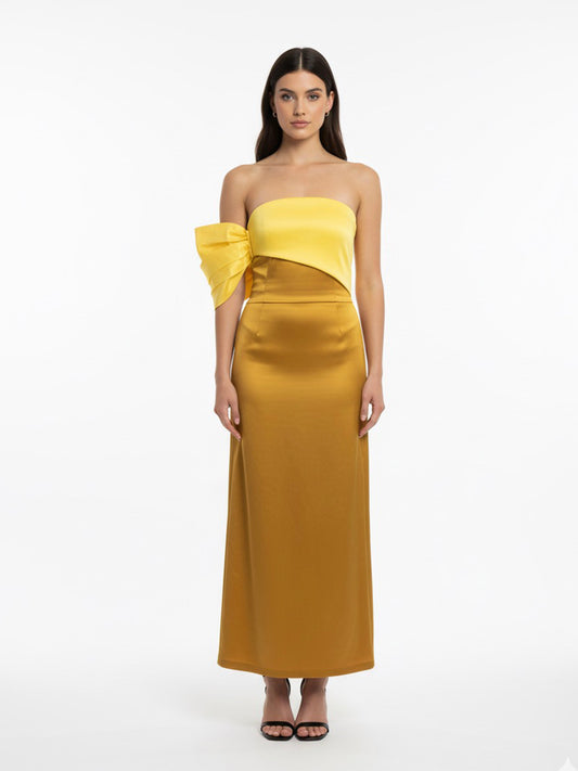Vestido moño en brazo falda recta amarillo.