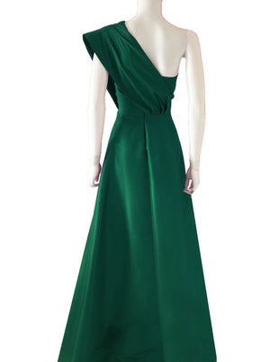 Vestido con pieza de lado verde