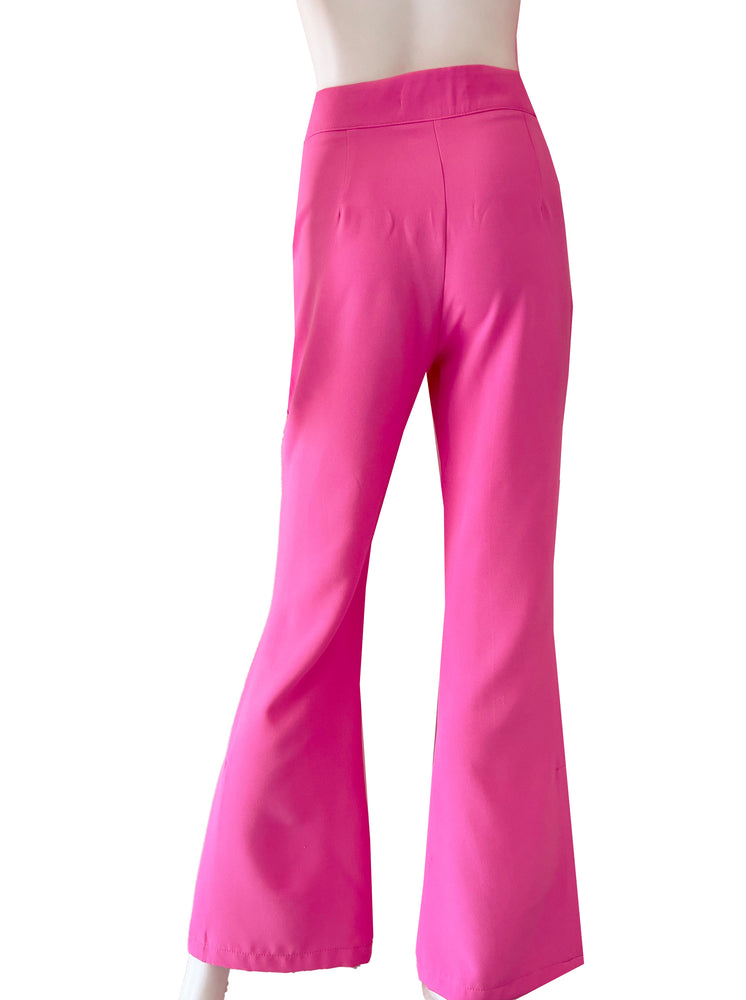 Pantalón rosa.