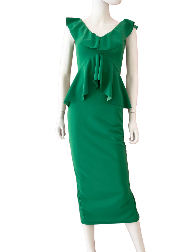 Vestido volantes en talle verde.