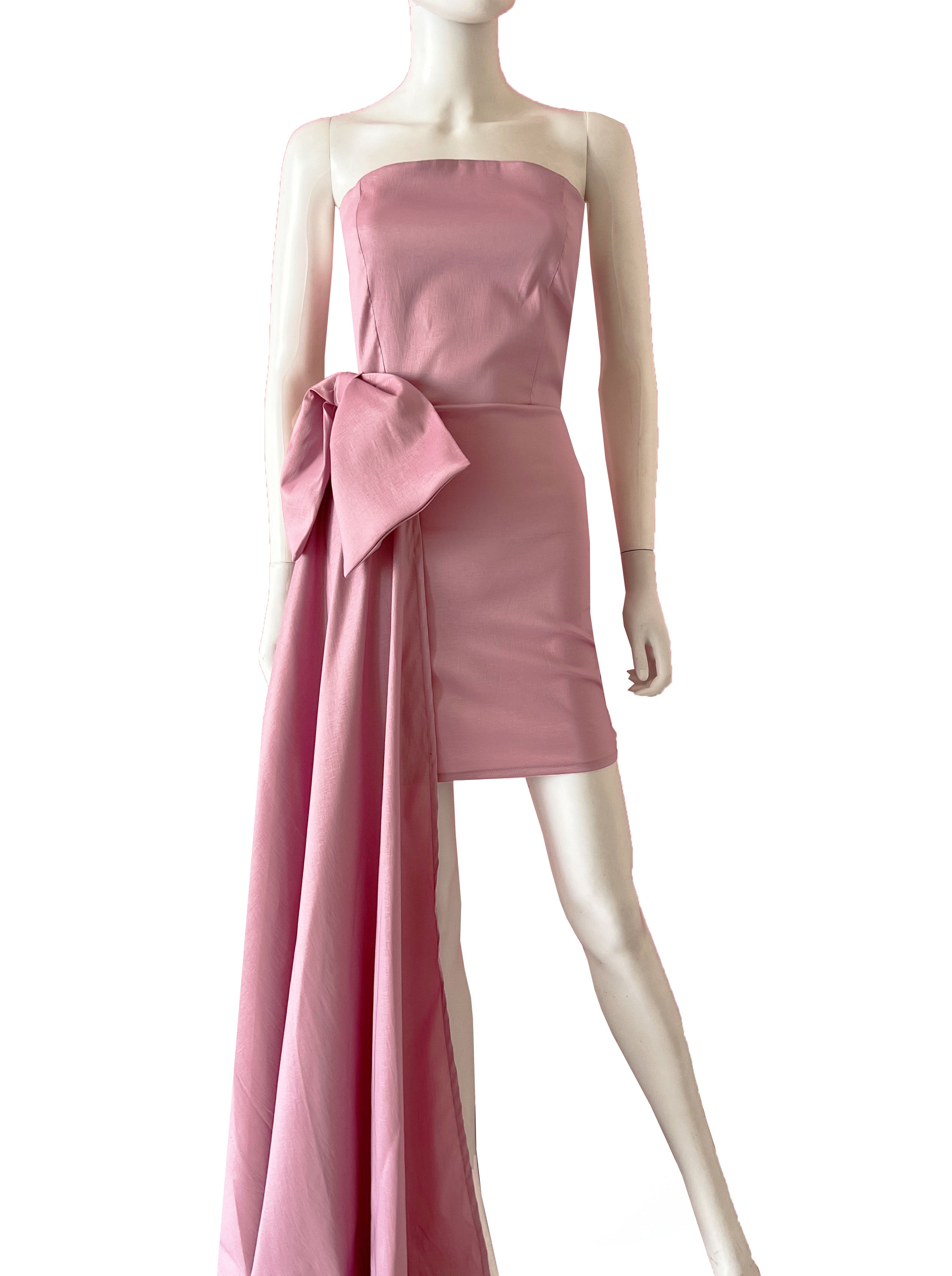 Vestido cauda lateral y moño rosa palo. – makadamiaapparel