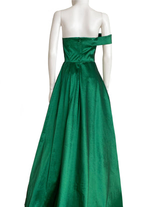 Vestido un tirante princesa verde esmeralda.