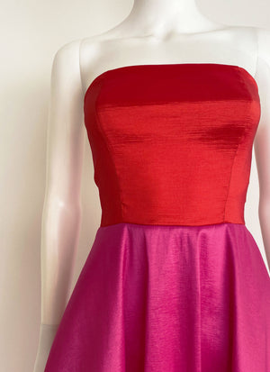 Vestido Bicolor strapless.