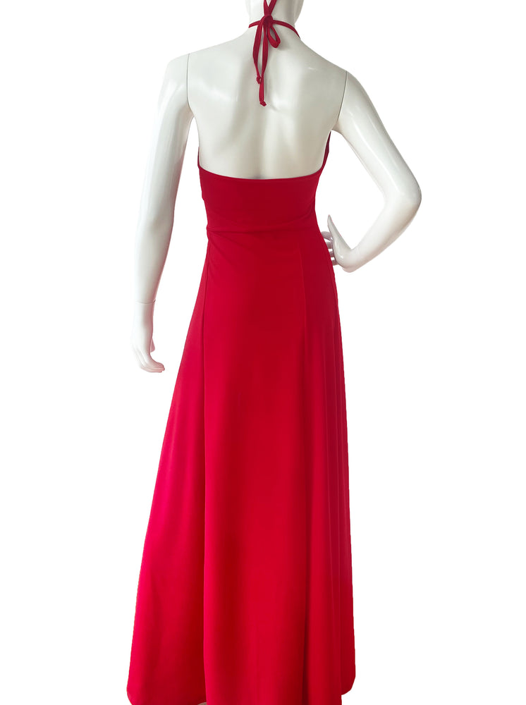 Vestido halter con corte en busto rojo.