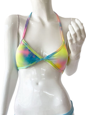 Top tie-dye pastel triangulo