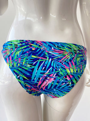 Bottom tropical/azul.